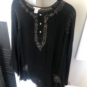 Silk blouse w/embroidery